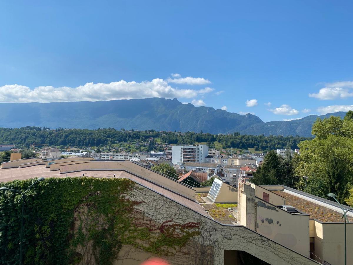 Studio meublé refait à neuf en Centre Ville Aix-les-Bains Extérieur photo